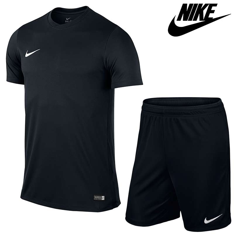 nike t shirt shorts